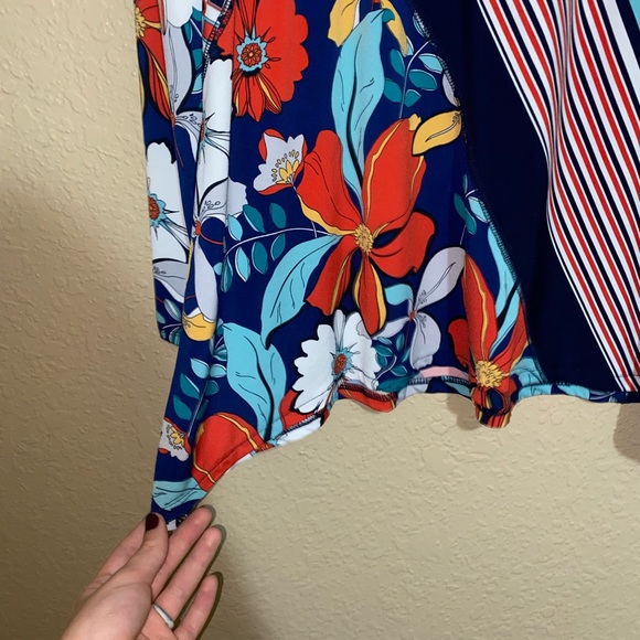 Skyes The Limit Floral Striped Blouse - Picture 4 of 4